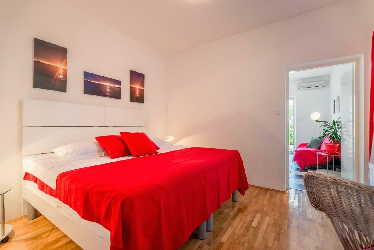 Apartman Cozy New Flat For 2 Or 3