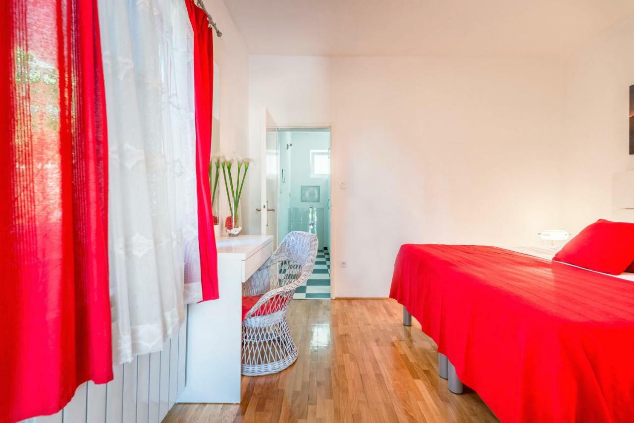 Cozy New Flat For 2 Or 3 Hvar Town